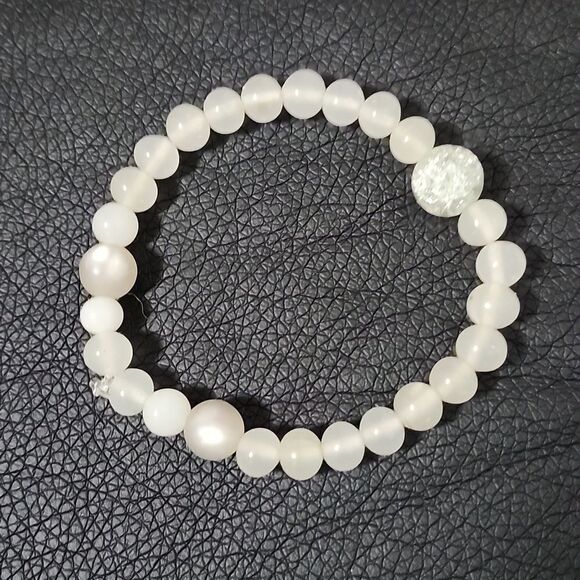 Upcycled Handmade Moonlight Glow duo bracelet set - Picture 4 of 5